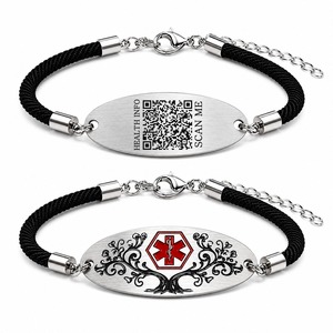 <span class=keywords><strong>Bracelet</strong></span> d'alerte médicale personnalisé |   Code QR dynamique, gravure personnalisée, bijoux d'identification médicale |   <span class=keywords><strong>Bracelet</strong></span> en acier inoxydable - Product Image 1