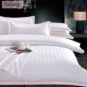 Vente en gros <span class=keywords><strong>de</strong></span> linge <span class=keywords><strong>de</strong></span> <span class=keywords><strong>lit</strong></span> en satin <span class=keywords><strong>de</strong></span> haute qualité 100% <span class=keywords><strong>coton</strong></span> à rayures 3cm drap <span class=keywords><strong>de</strong></span> <span class=keywords><strong>lit</strong></span> d'hôtel à rayures blanches - Product Image 1
