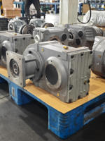 Gearbox Helikal Poros Paralel Redutor De Eixos Paralelos Tugas Berat Torsi Tinggi Poros Berongga untuk Mesin Industri