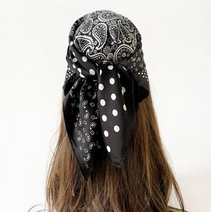 Hijab en mousseline pour femme, imprimé floral, longue écharpe légère pour usage quotidien, motif noir et blanc - Product Image 3