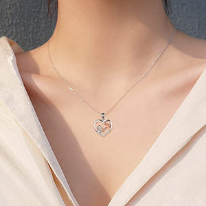 Collana con Ciondolo a Cuore Bicolore a Forma di Cavallo per Donna, con Zirconi Scintillanti e Montatura a Griffe in Rame, Catena per Clavicola, Gioielli alla Moda - Product Image 4