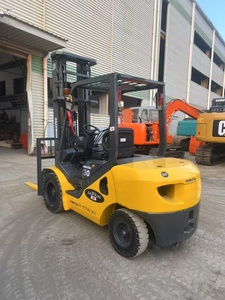 Chariot élévateur Komatsu d'occasion, 3 tonnes, hauteur <span class=keywords><strong>de</strong></span> levage <span class=keywords><strong>de</strong></span> 4,5 mètres, fabriqué au Japon, moteur <span class=keywords><strong>de</strong></span> haute <span class=keywords><strong>qualité</strong></span>, excellent <span class=keywords><strong>rapport</strong></span> <span class=keywords><strong>qualité</strong></span>-<span class=keywords><strong>prix</strong></span>. - Product Image 5
