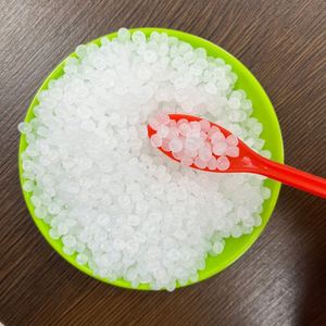 เม็ดพลาสติก LLDPE-7042 โพลีเอทิลีนความหนาแน่นต่ำแบบเชิงเส้น เกรดฟิล์ม วัตถุดิบพลาสติกชนิดเวอร์จิ้น ขายดี - Product Image 1