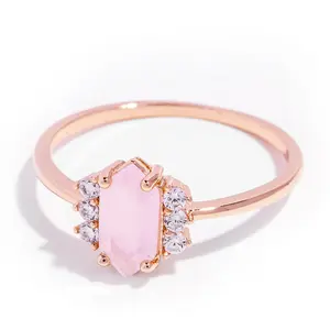 批发925纯银三石圆形粉色玫瑰石英订婚戒指套装天然宝石首饰