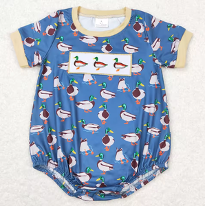 Romper de burbujas con cuello Peter Pan y bordado de pato azul claro para bebés varones - Product Image 5