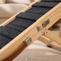 Rampe pliable réglable pour chien 88 cm, structure en pin, surface texturée antidérapante, charnières métalliques, pieds en caoutchouc, poignée de transport pour accès au canapé
