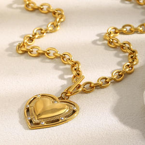 YF8002 Collar con Colgante de Corazón en Acero Inoxidable Chapado en <span class=keywords><strong>Oro</strong></span> de 18K, Resistente al Agua, con Cierre de Palanca, Regalo Romántico para Mujer - Product Image 5