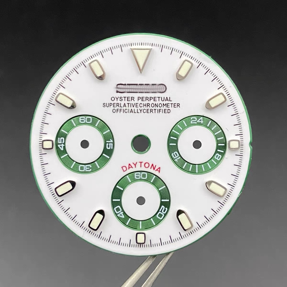 White Base Green Eye