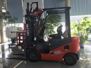 Carretilla elevadora a gasolina HELI 2,5 T <span class=keywords><strong>3T</strong></span> LPG y Gas CPQD25 CPQYD25 CPQ25 CPQYD30 <span class=keywords><strong>CPQD30</strong></span> con altura de elevación de 3 etapas 4,5 m - Product Image 5