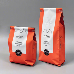 Bolsa <span class=keywords><strong>de</strong></span> Plástico Personalizada <span class=keywords><strong>de</strong></span> Mylar Mate Negro y Dorado <span class=keywords><strong>de</strong></span> 500 g para Refrigerios y Dulces, Bolsa <span class=keywords><strong>de</strong></span> Empaque para Café con Fondo Plano y Válvula - Product Image 1