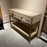 Ensemble de meubles de chambre à coucher Queen en cuir moderne haut de gamme et confortable avec coiffeuse en bois de bouleau et lit moelleux