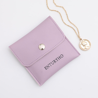 Pochette à bijoux en cuir PU beige sans logo 8x8cm pour bagues, bracelets et colliers
