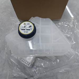 Nouveau Vase d'Expansion de Liquide de Refroidissement avec Bouchon 8V218K218AB/151311 8V21-8K218-<span class=keywords><strong>AB</strong></span> BE8Z8A080A pour Ford Fiesta MK7 Ecosport 1.4 1.6 Pièces <span class=keywords><strong>Auto</strong></span> - Product Image 2