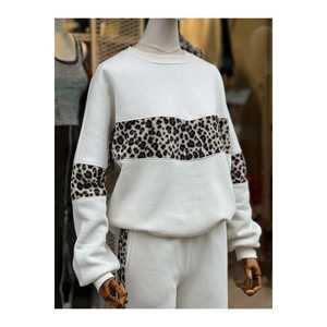 Conjunto Deportivo con Estampado de Leopardo para Mujer, Sudadera Blanca de Manga Larga Informal para Otoño, Pantalones, Diseño Sencillo, Estilo Adulto - Product Image 2