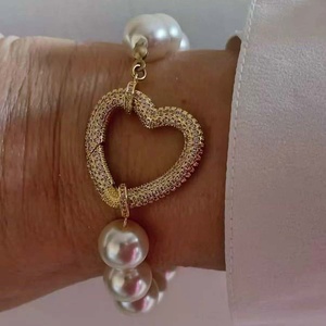 Pulseras <span class=keywords><strong>de</strong></span> Moda con Forma <span class=keywords><strong>de</strong></span> Corazón, Diamantes Brillantes, Perlas <span class=keywords><strong>de</strong></span> Concha <span class=keywords><strong>de</strong></span> Agua Dulce Grandes, Chapadas en Oro <span class=keywords><strong>de</strong></span> 18k, Conjuntos <span class=keywords><strong>de</strong></span> Pulseras <span class=keywords><strong>de</strong></span> Joyería para Mujer - Product Image 4