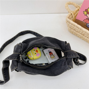 Sac bandoulière rétro en jean coréen pour fille, grande capacité, décontracté et polyvalent, sac à monnaie pour enfant garçon - Product Image 4
