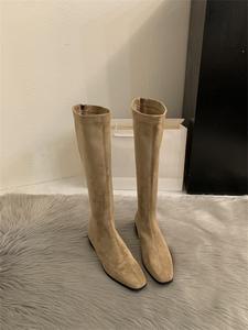 Botas de tacón de bloque de ante albaricoque para mujer, estilo coreano, de media caña, con punta, ajustadas, hasta la rodilla, para otoño-invierno 2026 - Product Image 4