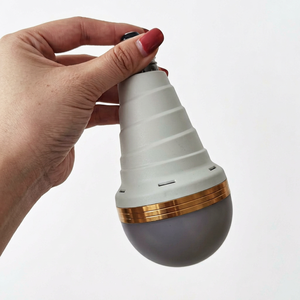 หลอดไฟ LED 15W แรงดันสูง สำหรับกรณีฉุกเฉิน รุ่น T6 ความสว่าง 3000 ลูเมนส์ ใช้ไฟ AC85V-265V วัสดุ ABS แบตเตอรี่ 1800mA ชิป SMD 2835 เส้นผ่านศูนย์กลาง 80 มม. - Product Image 1