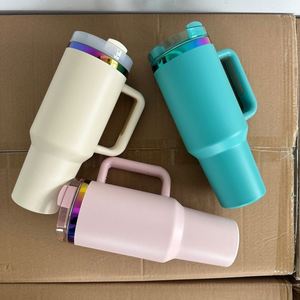 Gobelet isotherme en acier inoxydable à double paroi de 40 oz, personnalisable, coloré, avec revêtement en poudre électrolytique arc-en-ciel, pour gravure au laser - Product Image 1