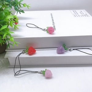 Llavero de Frambuesa Pequeño y Bonito, Hecho a Mano, con Cuentas de Semillas, para Bolso de Mujer, Cadena para Teléfono, Accesorios de Decoración, Regalo de Cumpleaños DIY - Product Image 3
