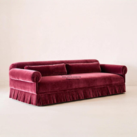 Canapé trois places en velours de style nordique médiéval avec jupe décorative, pour salon, meuble compact en ligne droite