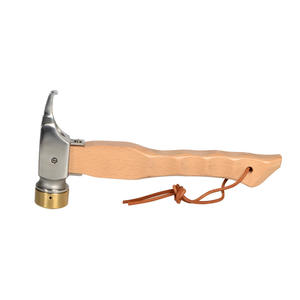 Marteau de camping Hike Mount avec manche en hêtre, tête en cuivre et acier inoxydable, et crochet extracteur de piton - Product Image 1