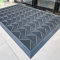 Tapis de grattoir à boue antidérapant tapis imperméable en plastique tapis de sol à emboîtement extérieur pour hôtels et centres commerciaux