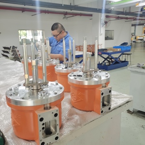 Équipement de pulvérisation pneumatique haute pression sans air QPT7037K OEM pour revêtements <span class=keywords><strong>antirouille</strong></span>, entretien maritime et structures industrielles en acier - Product Image 3