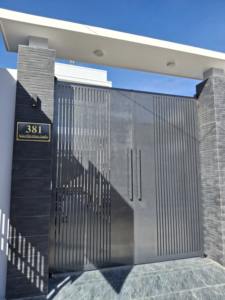 Portail en acier forgé de luxe avec revêtement en poudre et assistance pour la conception numérique - Product Image 4