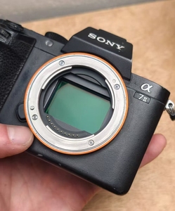 กล้องดิจิตอล Sony A7 <span class=keywords><strong>R</strong></span> II คุณภาพสูง 95% สภาพใหม่ ความละเอียด 42MP เหมาะสำหรับการเดินทางและการใช้งานส่วนตัว - Product Image 6