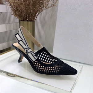 Chaussures à talons hauts pointus pour femmes de marque célèbre, en cuir verni, pour défilés de mode, idéales pour l'extérieur en été comme en hiver - Product Image 5