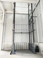Petite plateforme verticale hydraulique pour le levage de marchandises en entrepôt, élévateur de fret