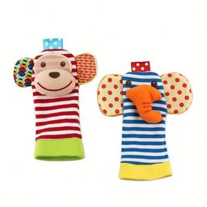 Juguetes para bebés: Sonajeros de tela suave con diseño de burro, jirafa, ciervo y mono para muñecas y pies, y calcetines con sonajeros. - Product Image 6