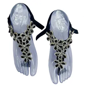 Pola berlian imitasi kristal bahan PU buatan tangan modis untuk sepatu wanita Aksesori atas