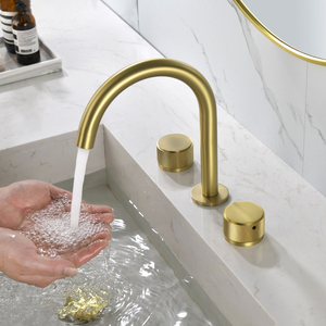Rubinetto Miscelatore Moderno in Ottone Dorato per Lavabo da Hotel, Montaggio su Piano, 3 Fori con Maniglia Rotonda - Product Image 3