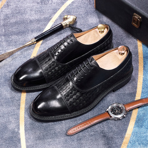 Zapatos de Cuero Formales de Negocios Versátiles, Lujosos y Cómodos, Zapatos de Cuero Retro Versátiles, Zapatos de Boda de Alta Calidad - Product Image 5
