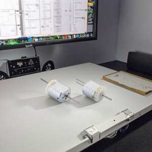 FC-260 3V 4.5V 6V 24V 24Mm Mini Động Cơ Điện Mô-men Xoắn Cao Mạnh Mẽ Nam Châm Vĩnh Cửu Bàn Chải Động Cơ <span class=keywords><strong>DC</strong></span> Hot Bán Nhà Sử Dụng - Product Image 4