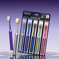 Lot familial de brosses à dents pour adultes à poils PBT pour un nettoyage en profondeur, lot de 5, tête ovale, brosses à dents pour la maison, soins bucco-dentaires