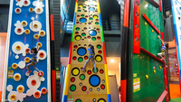Mur d'escalade d'usine pour aire de jeux, aire de jeux intérieure souple, parc d'attractions intérieur, murs d'escalade
