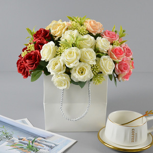 Roses artificielles fleurs de mariage <span class=keywords><strong>bouquet</strong></span> de mariée Offre Spéciale fleurs artificielles en gros pour la décoration de mariage à la maison fleur de rose