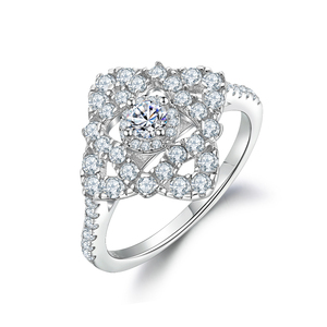 Nouvelles bagues de fiançailles pour femmes au design tendance, en argent sterling 925 plaqué rhodium, style luxueux, coupe brillante, pour mariage et soirée - Product Image 1