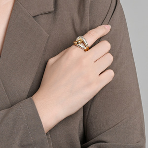 yunnique cross-border best-selling hip-hop design ring, light luxury 18K gold plated with diamonds, irregular cross - Product Image 2