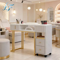 Produits de luxe très demandés, table de manucure professionnelle en bois de luxe pour salon de beauté, table pour technicien en ongles