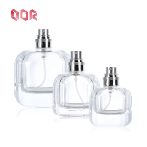Flacons de parfum en verre classiques et simples 30ml 50ml 100ml Parfum carré avec bouchon pulvérisateur Style luxueux Fond épais - Product Image 5
