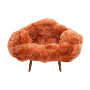 Fauteuils en fausse fourrure pour fauteuils de détente, salon, hôtel, ajoutant élégance et fonctionnalité, fauteuils en peau de mouton avec pieds en bois à vendre - Product Image 1