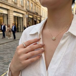 Anillo de Eternidad Xinfly de Oro Sólido de 18K en Dos Tonos con Diamantes Naturales, Diseño Floral Vintage AU750, Anillo de Aniversario Unisex - Product Image 5