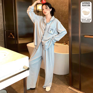 Conjuntos de Pijamas de Invierno Estilo Coreano de Terciopelo con Pingüino Bordado, Lindos Pijamas con Relleno en el Pecho - Product Image 1