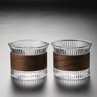 Tasse à thé en verre de style japonais, tasse à nervures, rayures verticales, verre résistant à la chaleur avec poignée en bois, petite capacité, tasse de dégustation pour maître