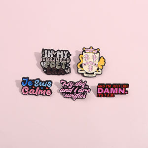 Popmusik Sänger Lyrical Music Text Emaille Pin in meinem gefolterten Dichter Kreative benutzer definierte Brosche Revers Abzeichen Schmuck Geschenk für Freund - Product Image 3