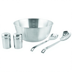 Cuencos medidores de acero inoxidable, servidores de ensalada y saleros y pimenteros - Product Image 1